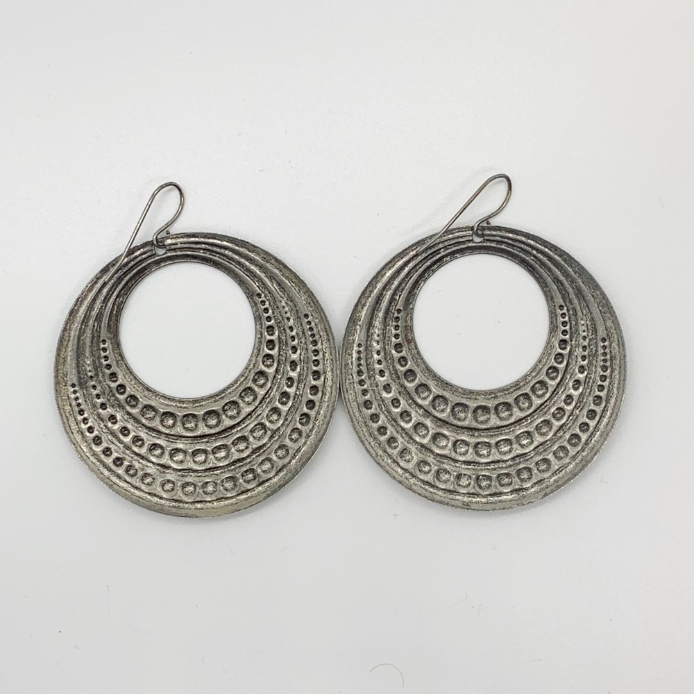 Earrings - Picture 3 of 3
